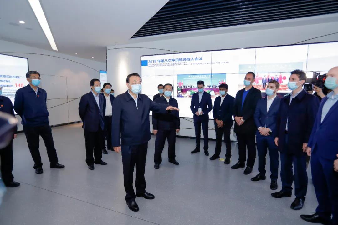 李克强总理在成都考察中国—欧洲中心